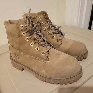 Timberland Size 4 Tan Boots